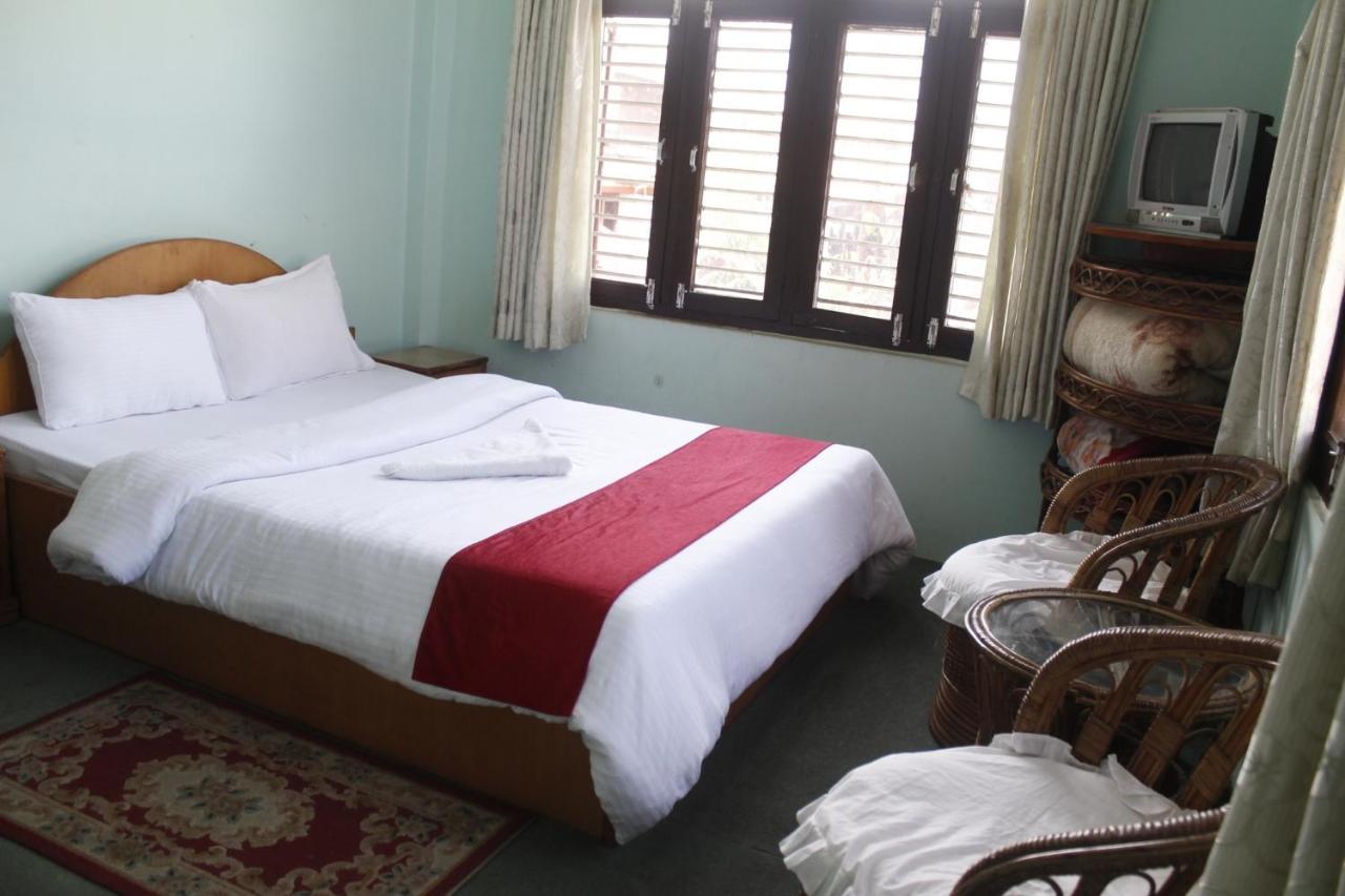 Pushpa Guest House Pokhara Exterior foto